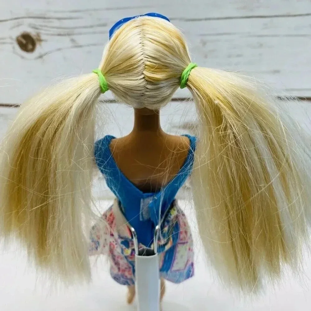 MATTEL BARBIE Blonde Hair Blue Eyes Bodysuit Skirt Outfit 12